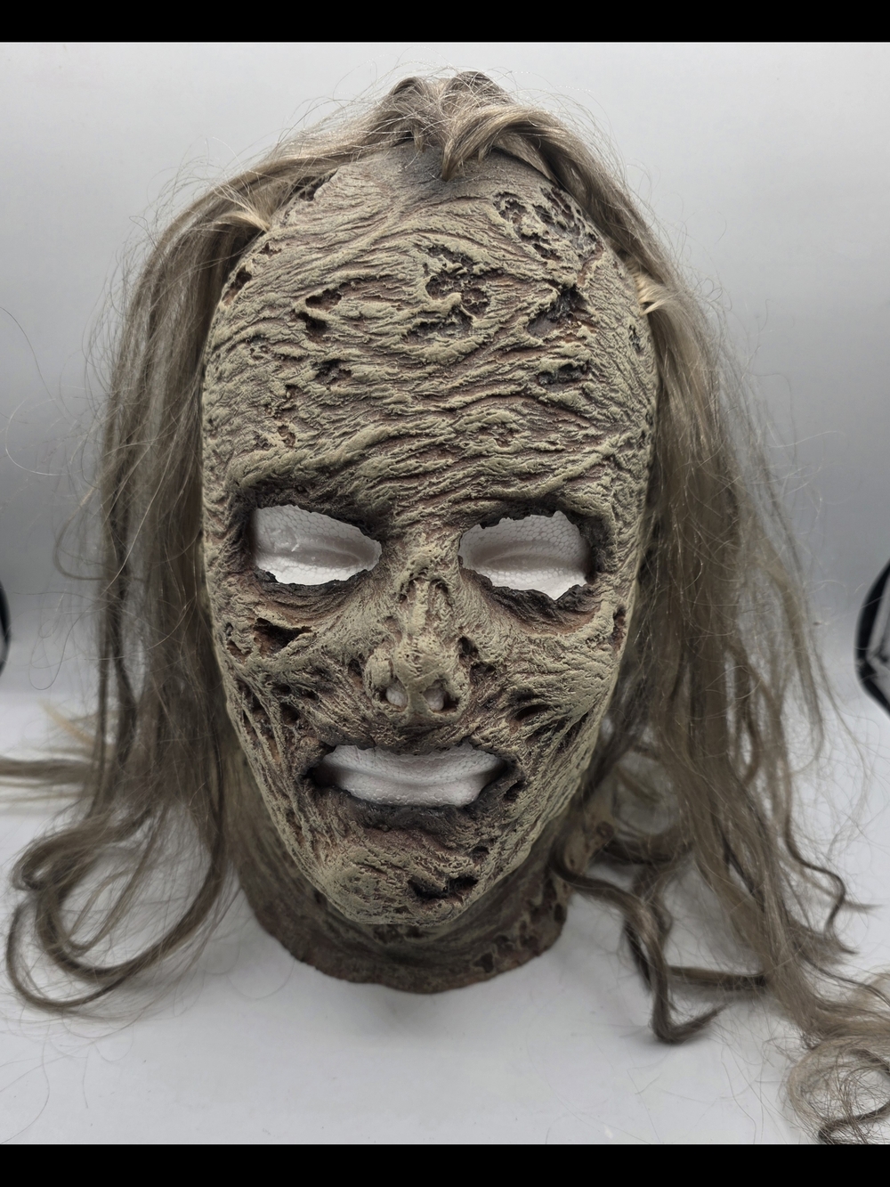 Walking Dead Vinyl Halloween Mask With Lace-Up Back.